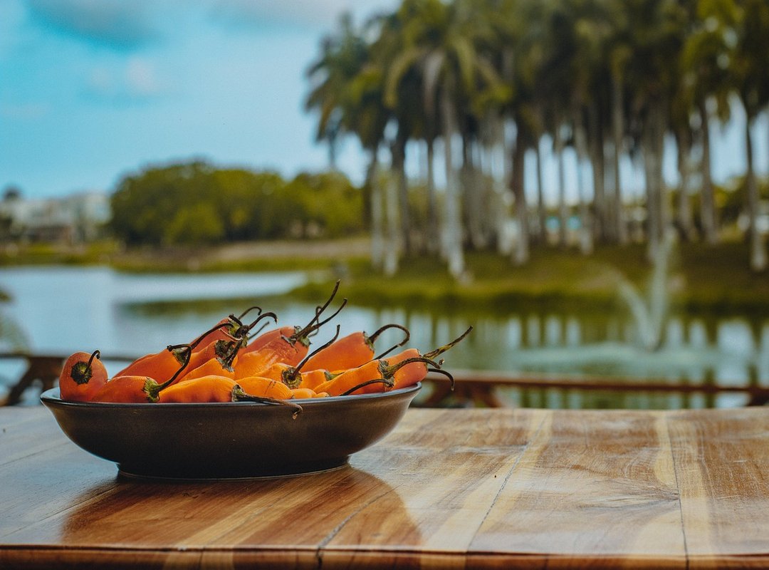 How to Securely Transfer Funds from Chile to Colombia